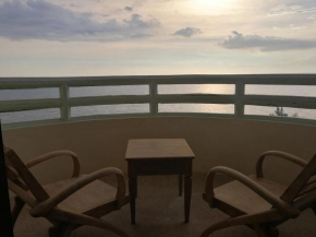 Отель VIP condo rayong Thai style  Пхе